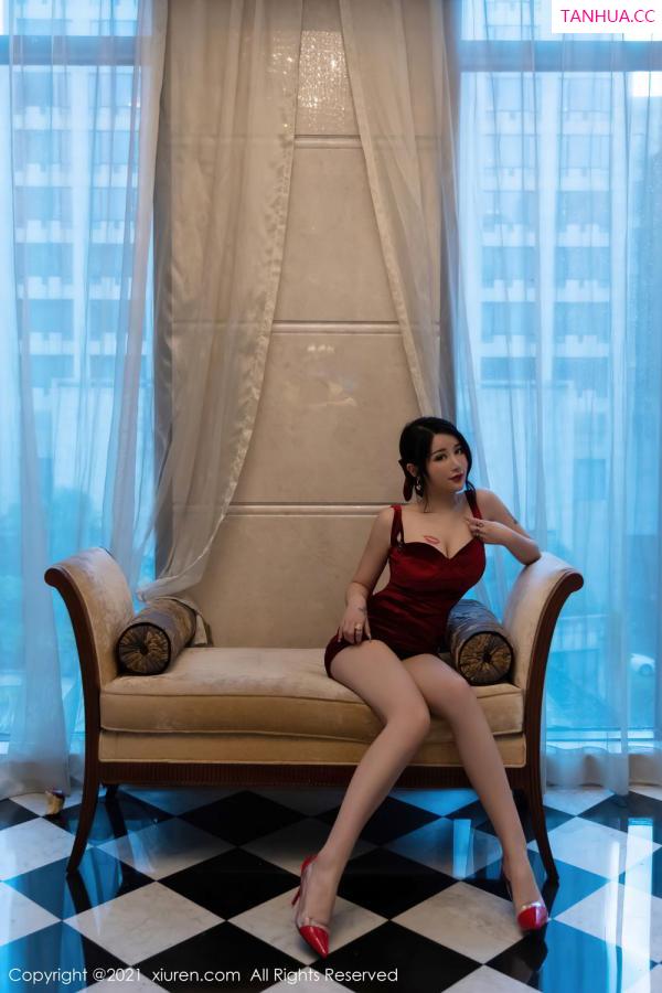 美七Mia  丰腴有致的美七 红色紧身衣主题第10张图片